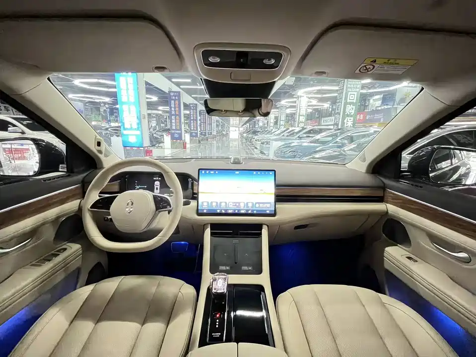 AITO Ask the world M7