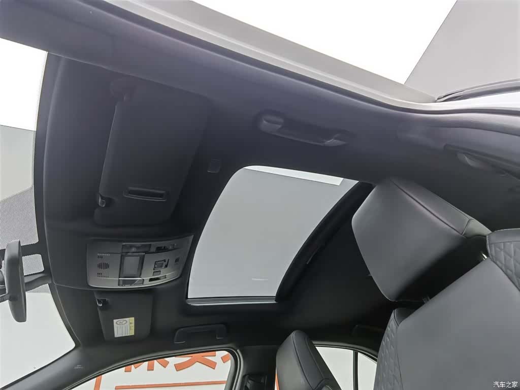 Lexus UX, 2021 14