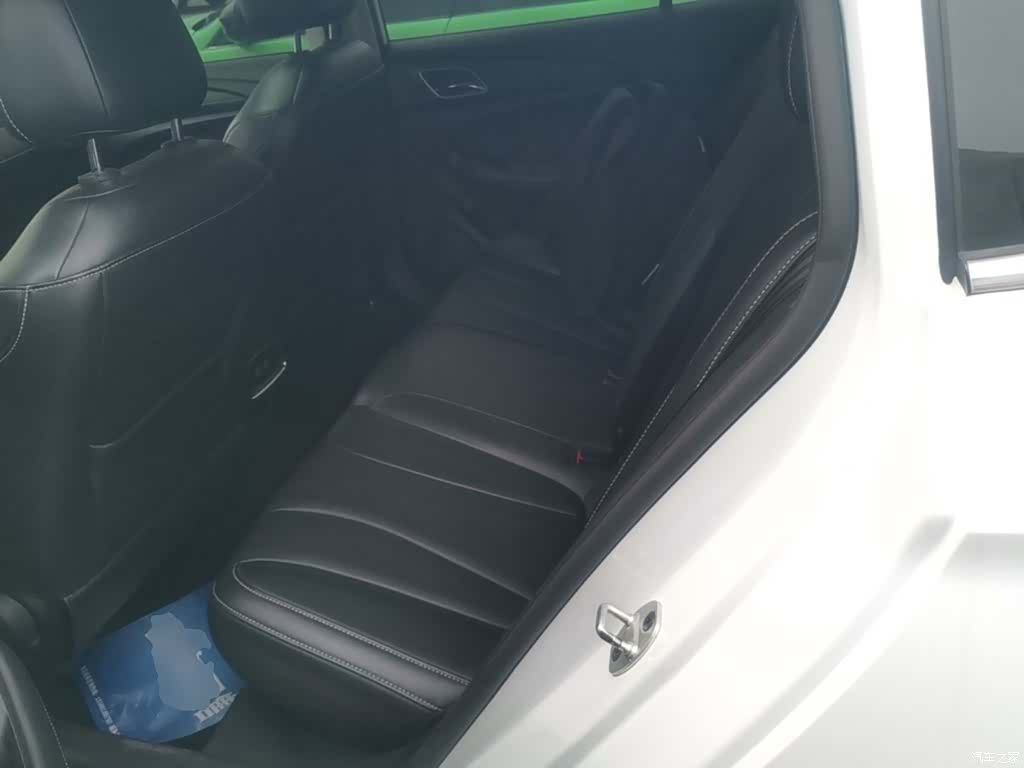 Roewe i5, 2020 17