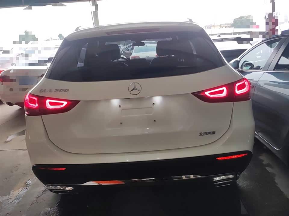 Mercedes-Benz GLA