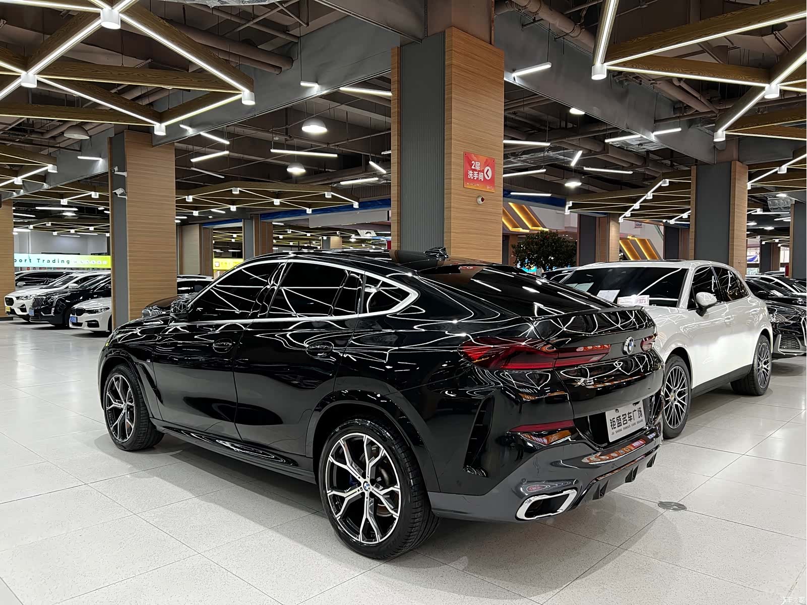 BMW X6, 2021 3