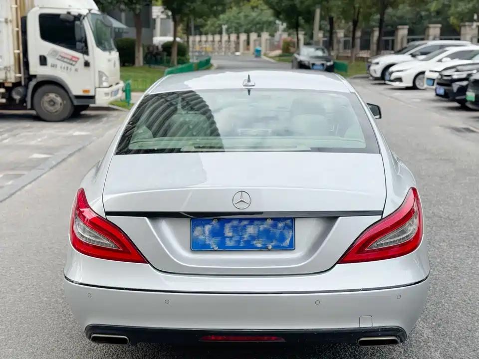 Mercedes-Benz CLS