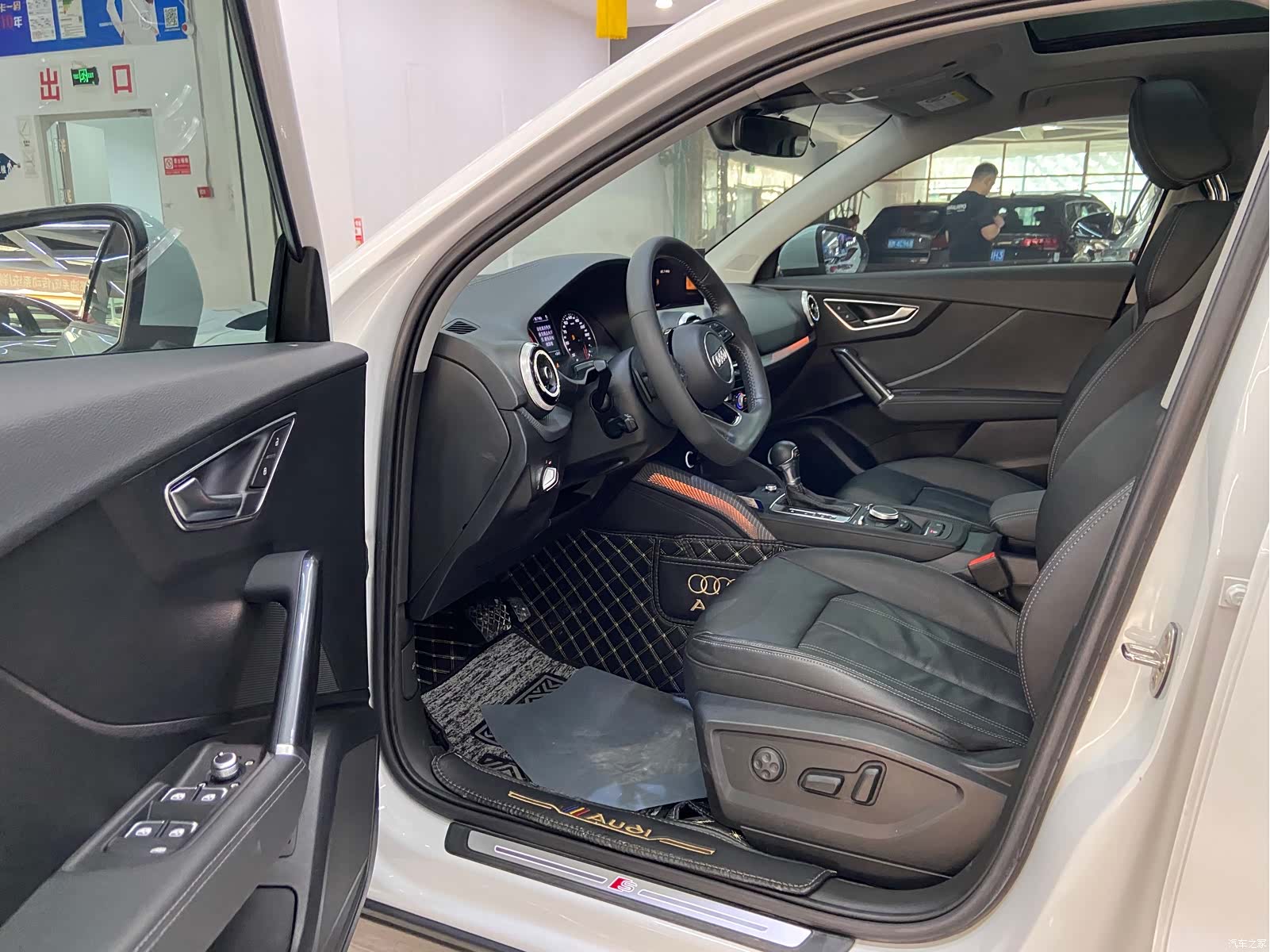 Audi Q2L, 2022 7