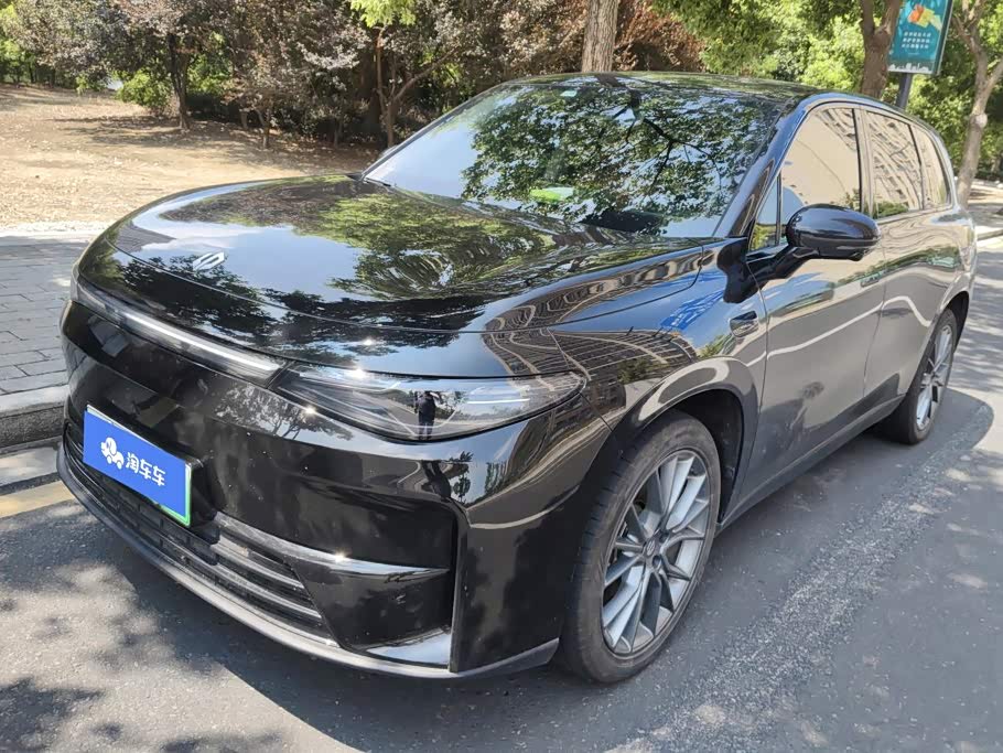 Leapmotor C10