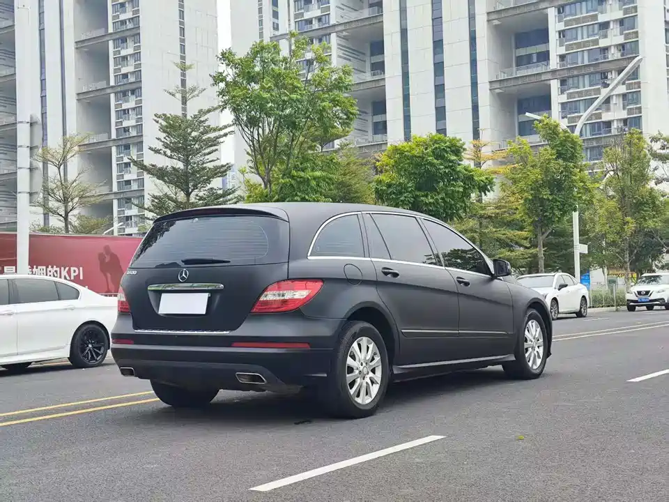 Mercedes-Benz R-class