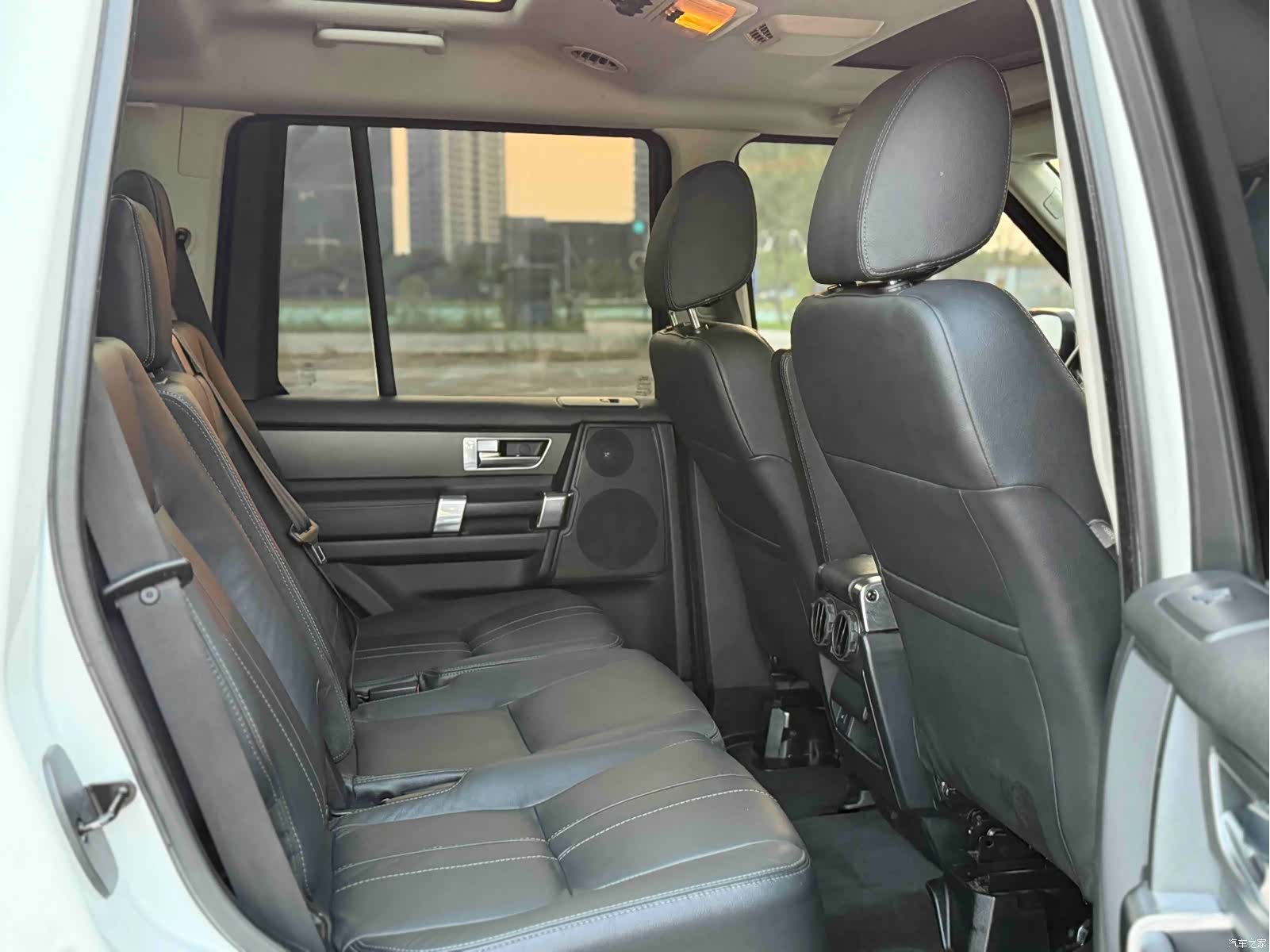 Land Rover Discovery, 2016 13
