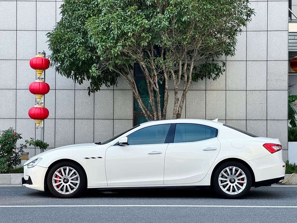 Maserati Ghibli Maserati Ghibli