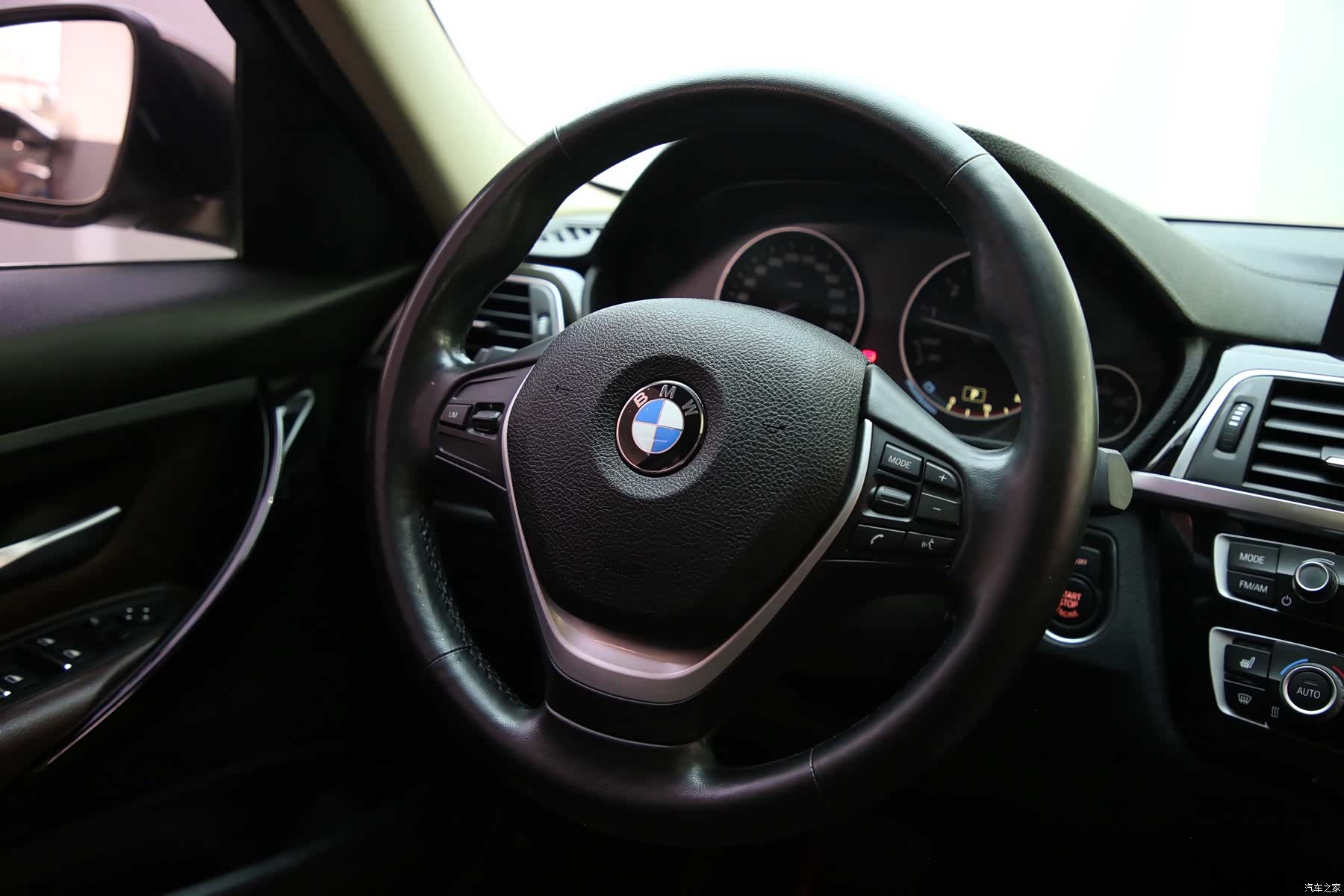 BMW 3 Series, 2018 7