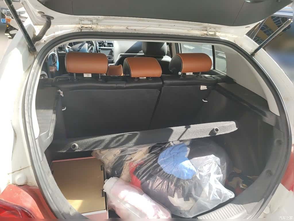 Geely Emgrand, 2017 10