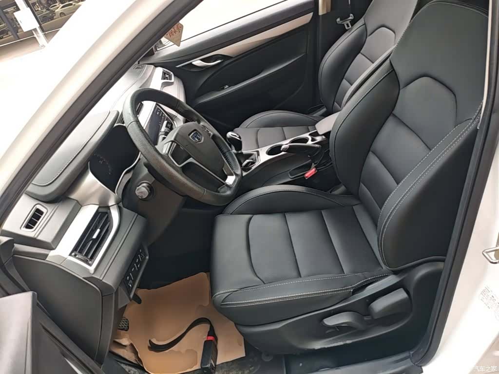 Geely Emgrand, 2018 15