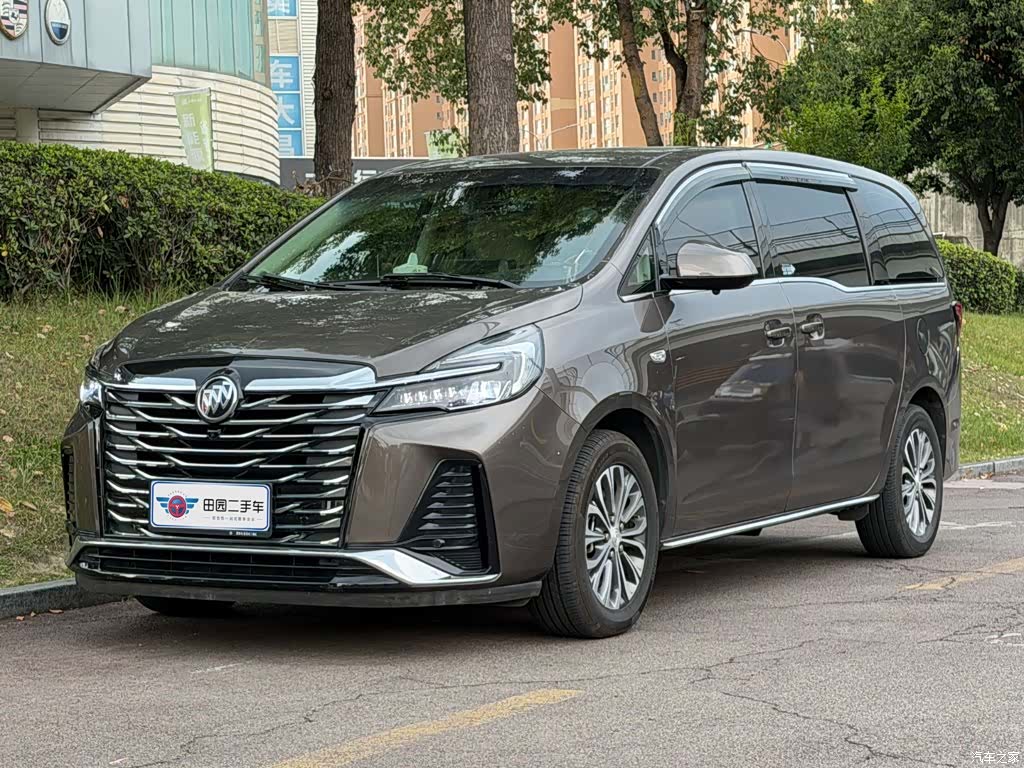 Buick GL8, 2023 1