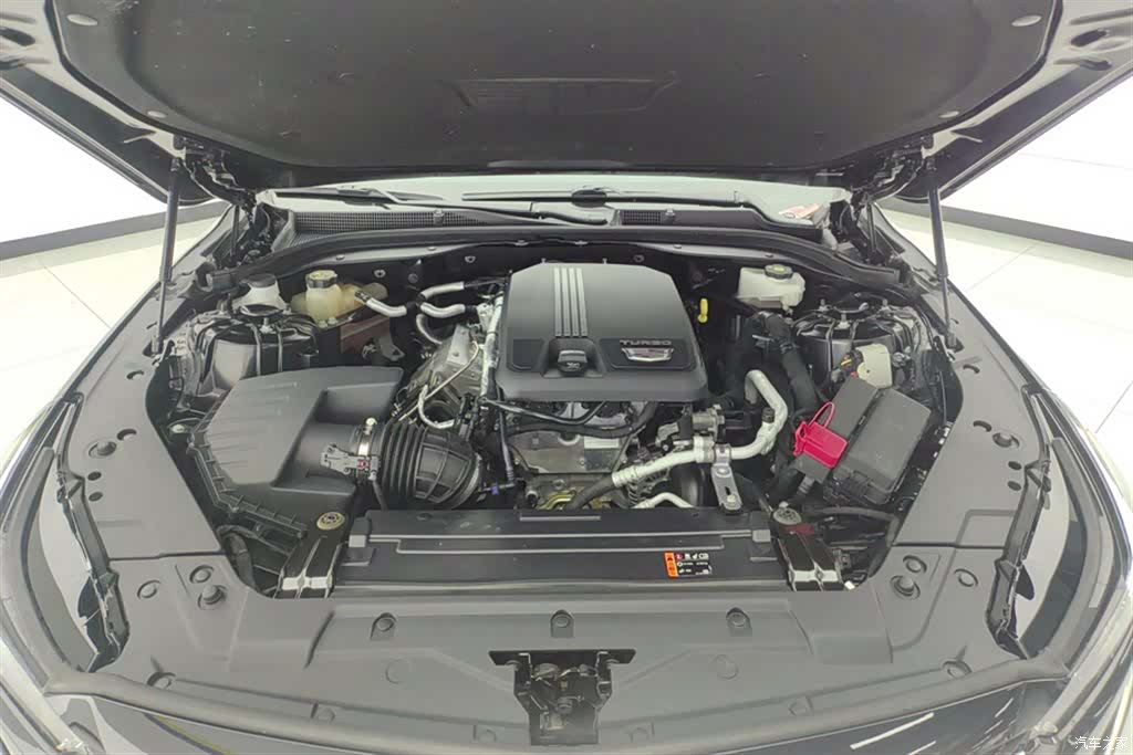 Cadillac CT5, 2022 10