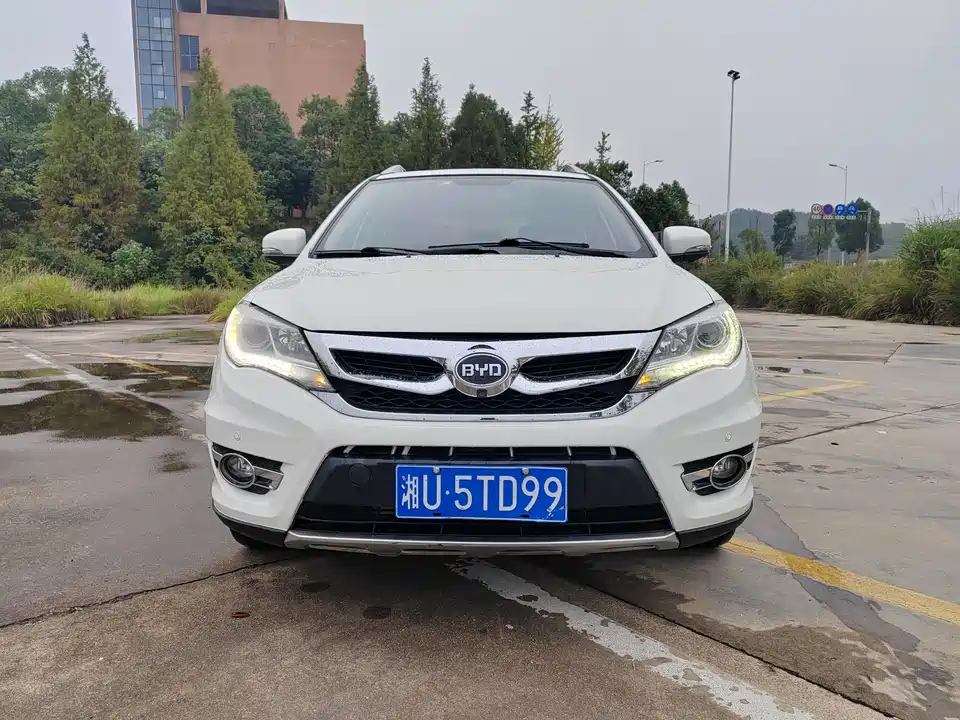 BYD S7