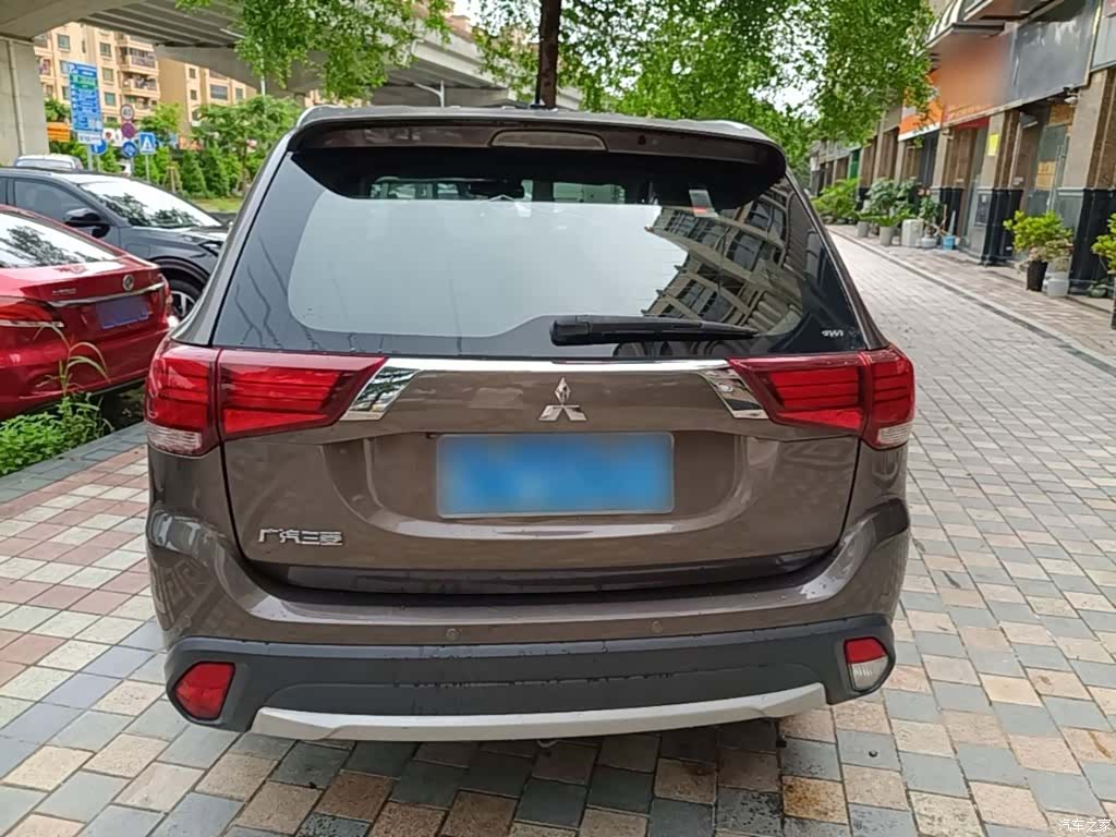 Mitsubishi Outlander, 2017 6