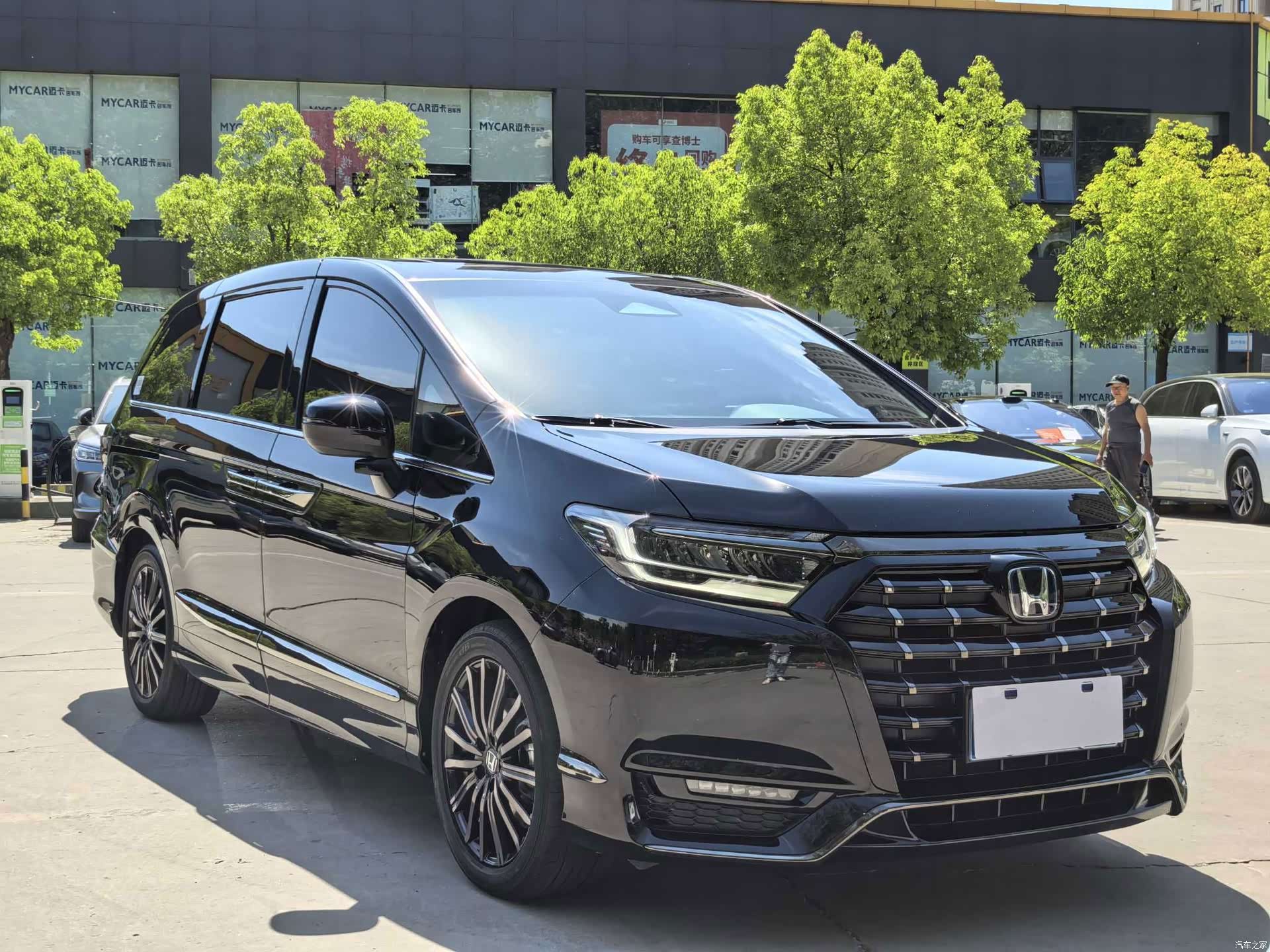 Honda Elysion, 2023 3