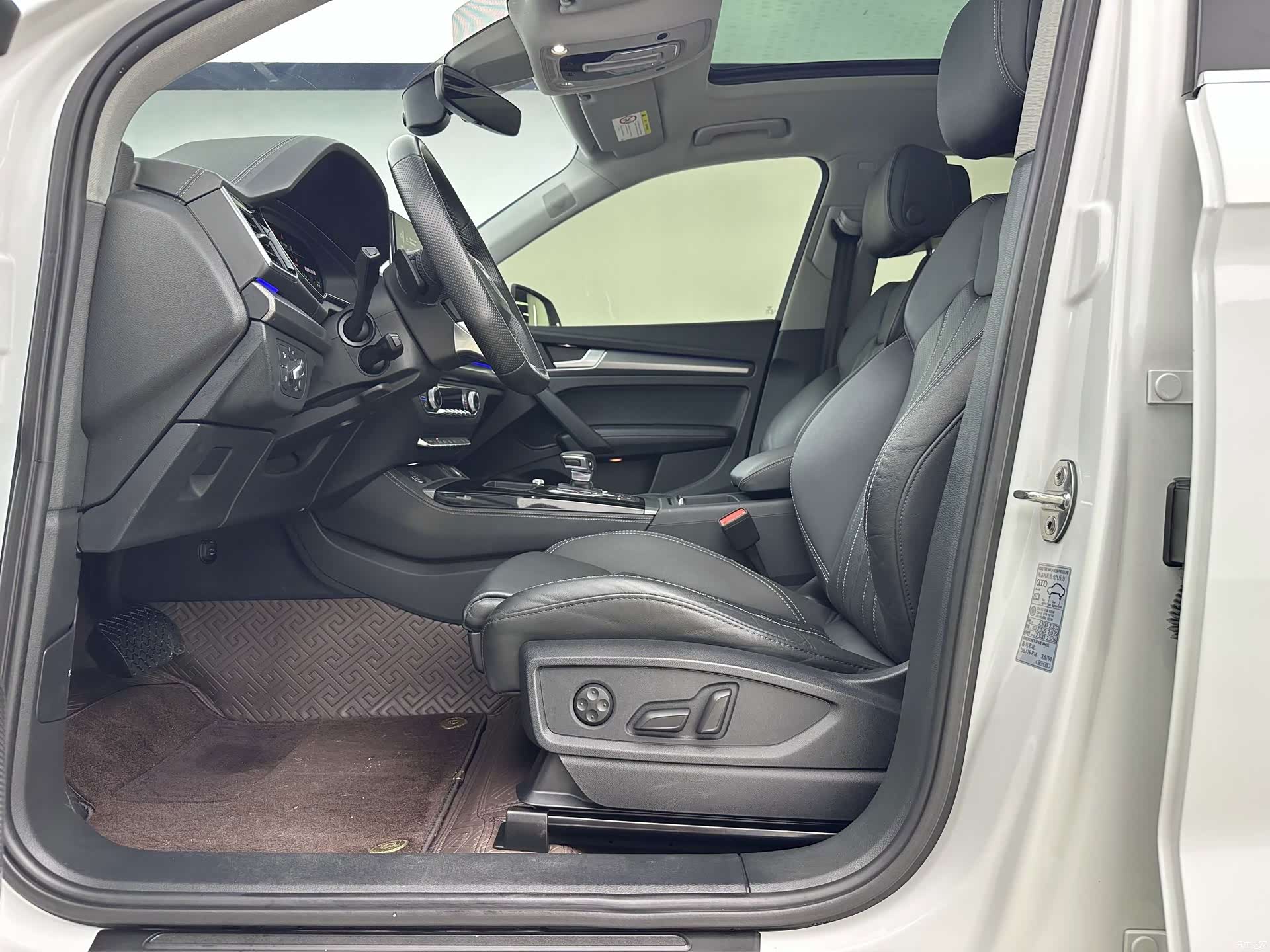 Audi Q5L, 2022 7