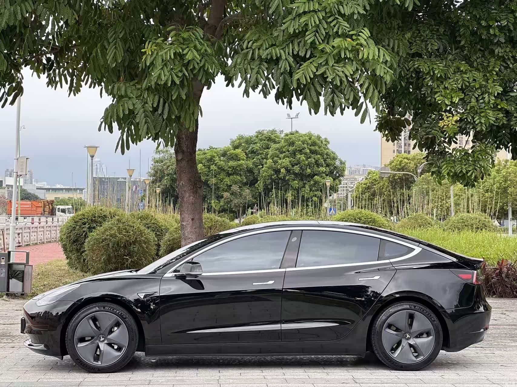 Tesla Model 3, 2021 14