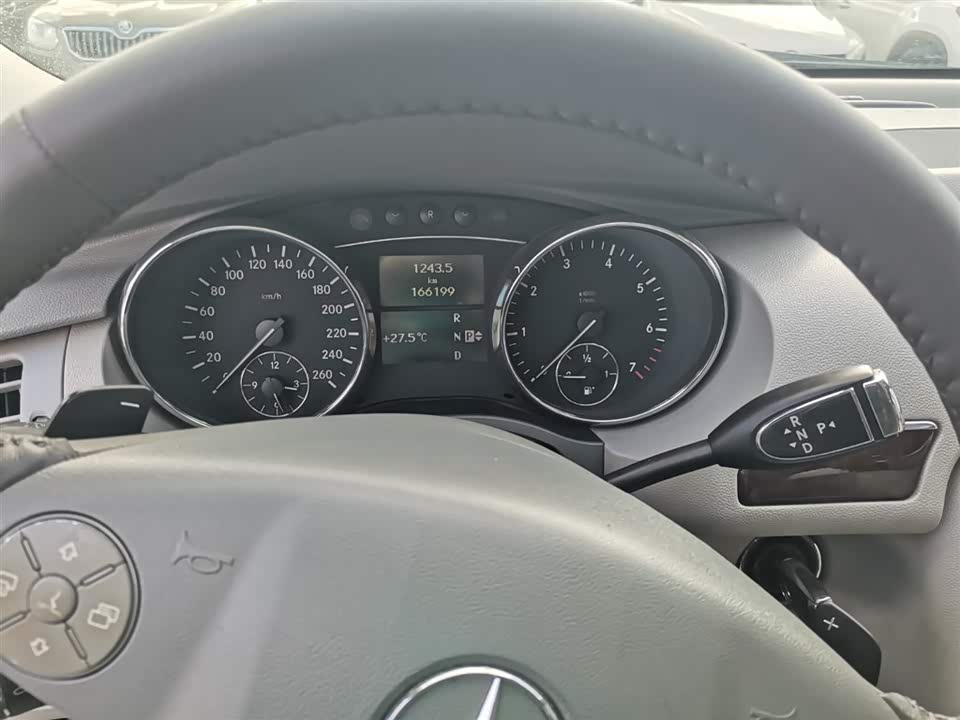 Mercedes-Benz R-class