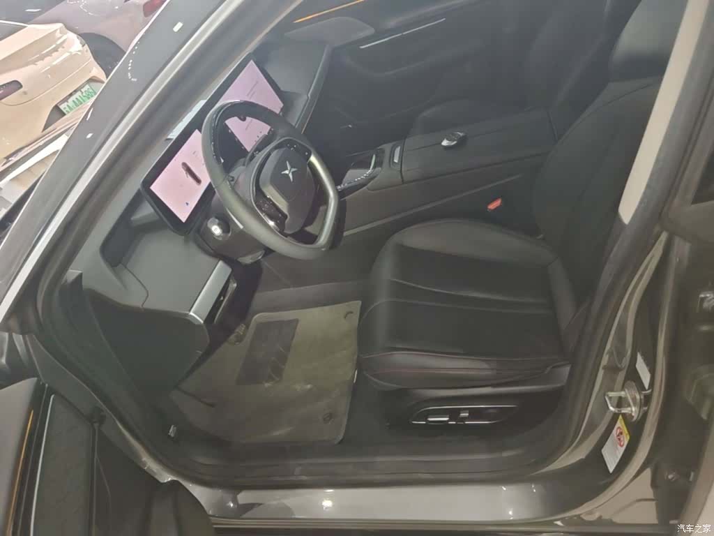 Xpeng P7, 2021 15