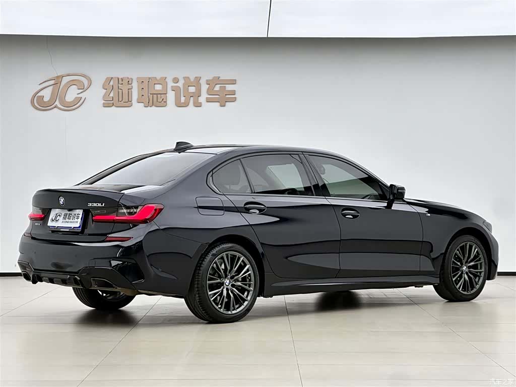 BMW 3 Series, 2022 все фото