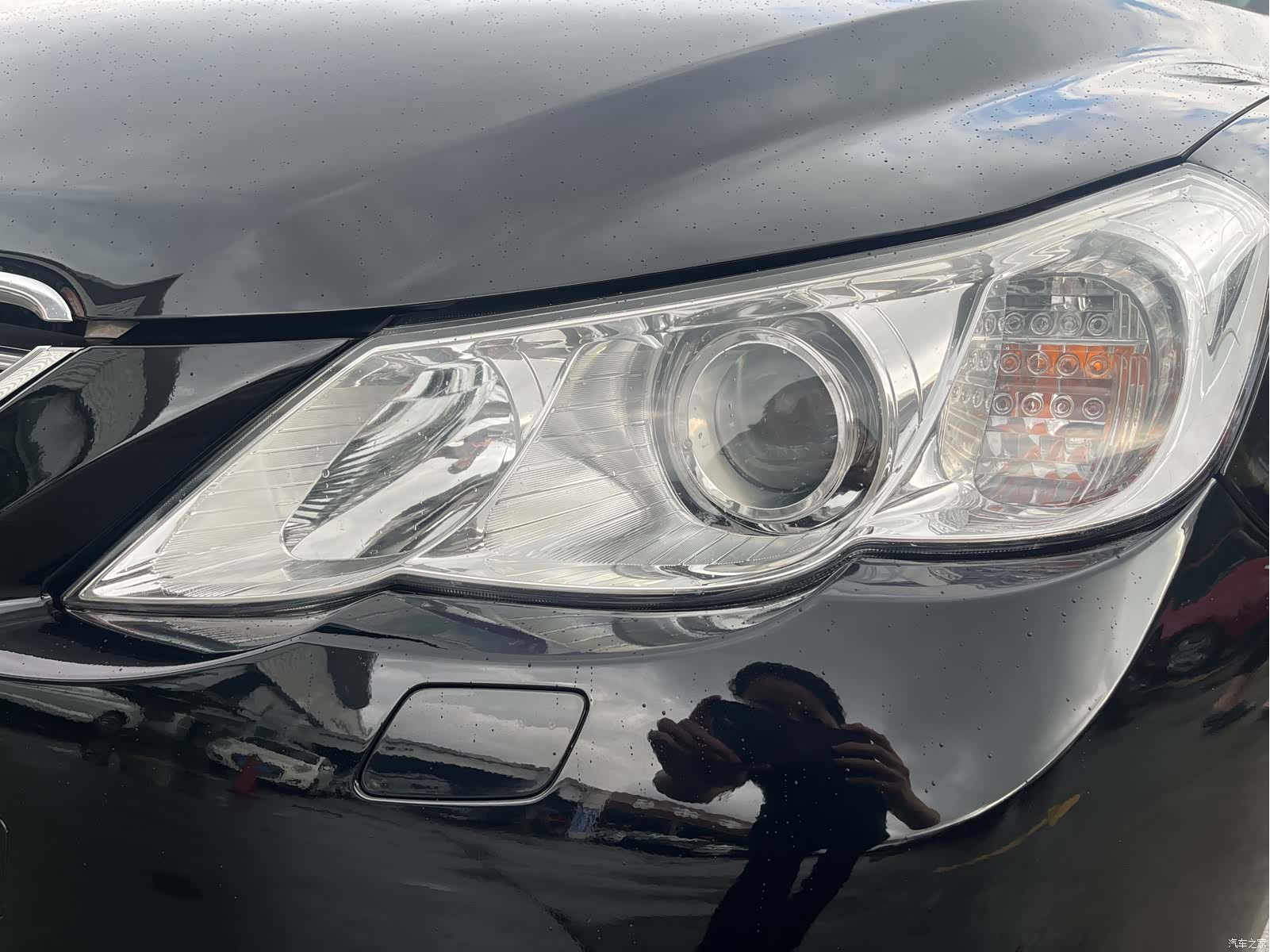 Toyota 2.5V, 2012 4
