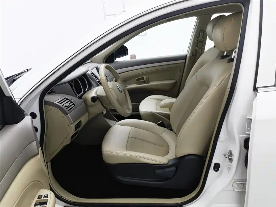 Dongfeng Junfeng E11K