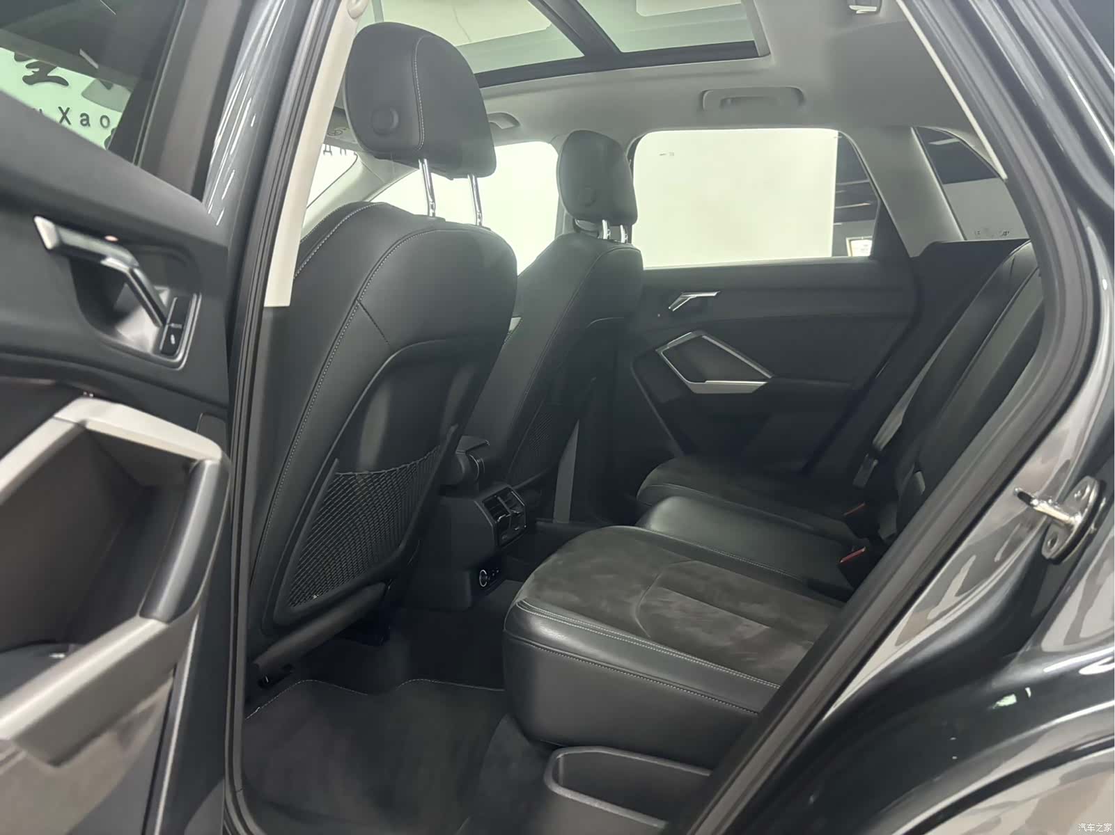 Audi Q3, 2022 13