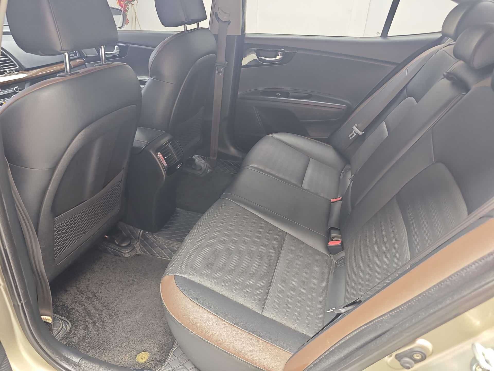 Kia GLS, 2018 11