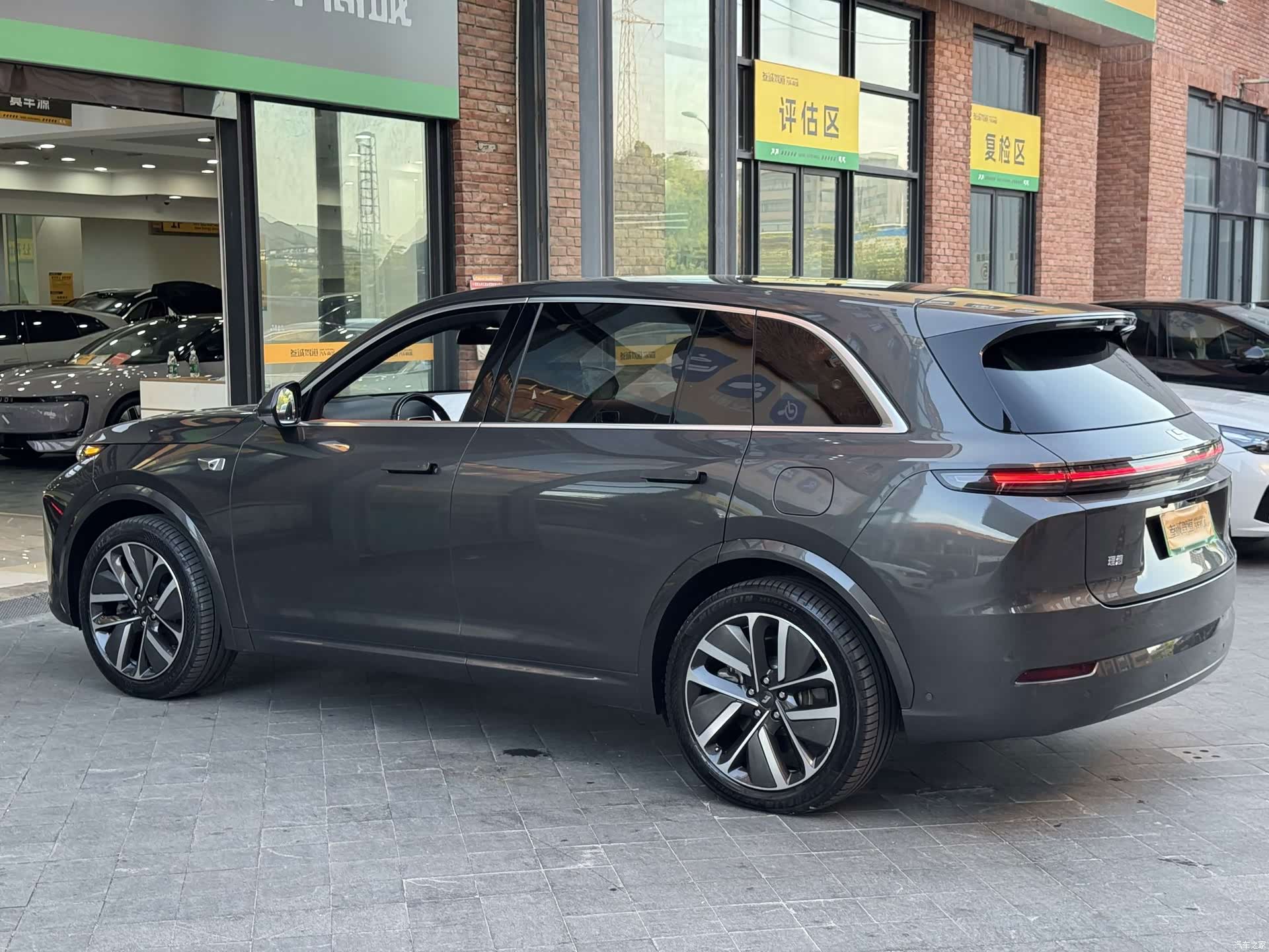 Li Auto L7, 2024 все фото