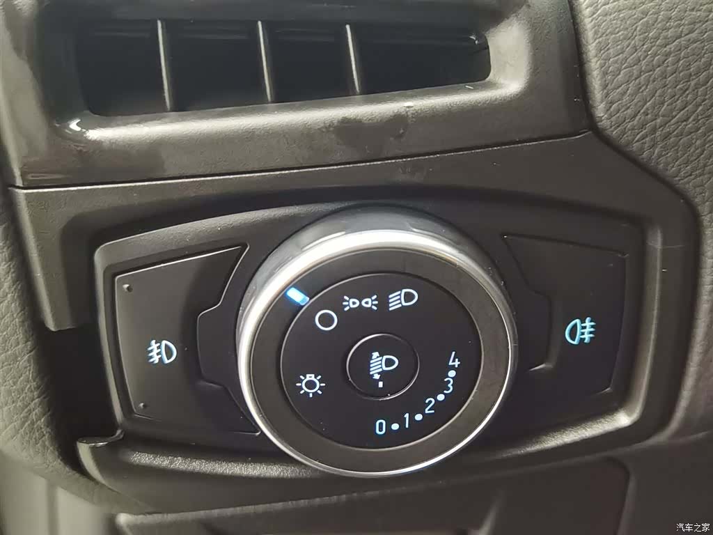 Ford Focus, 2016 21