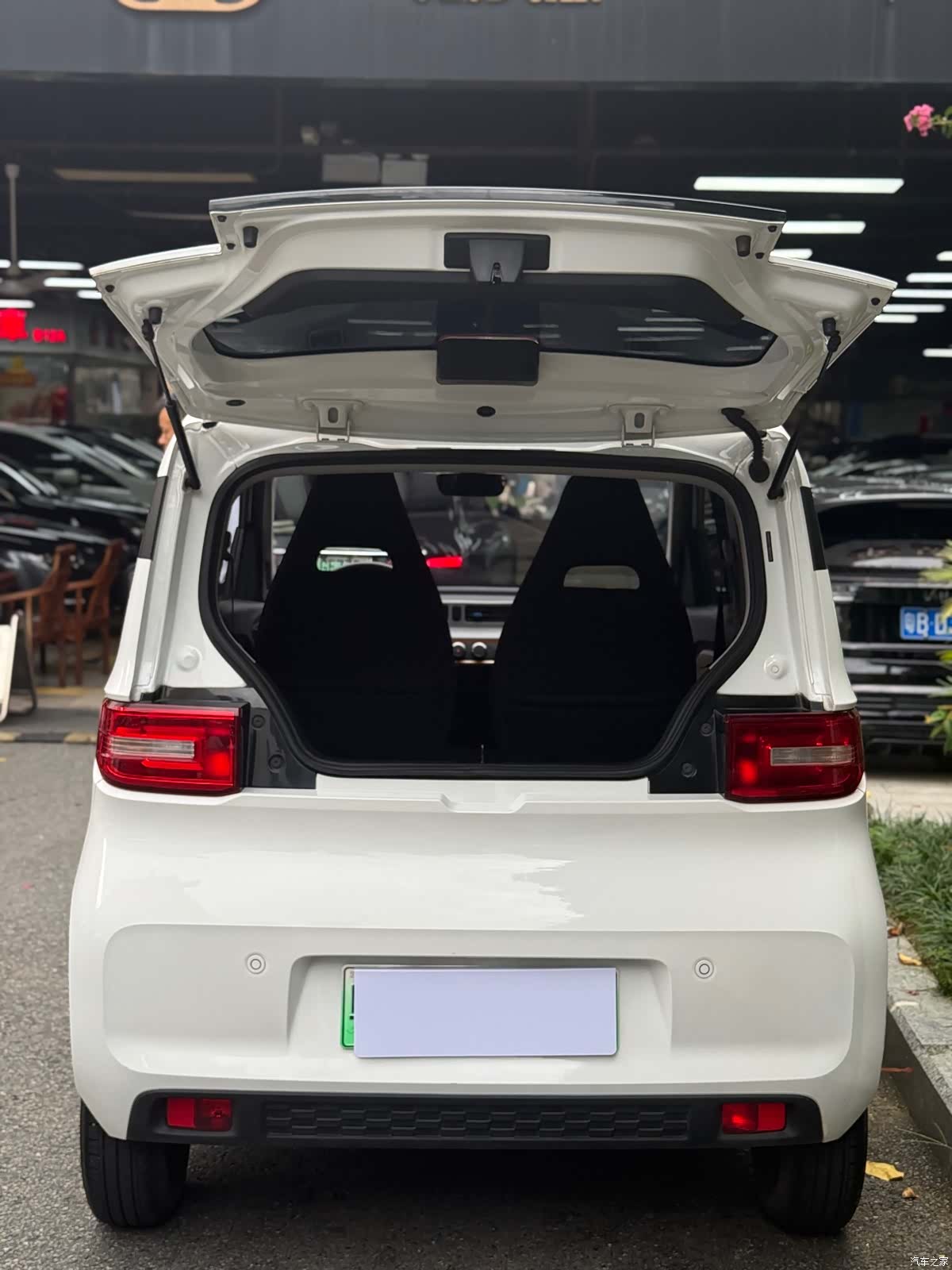 Wuling MINIEV, 2023 13