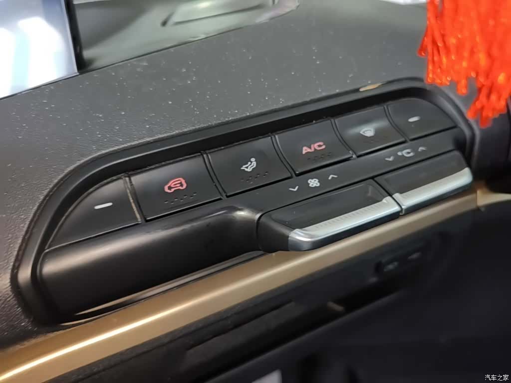 Wuling KiWi, 2022 13