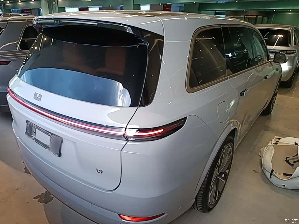 Li Auto L9, 2025 7