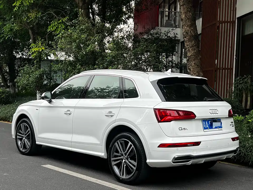 Audi Q5L
