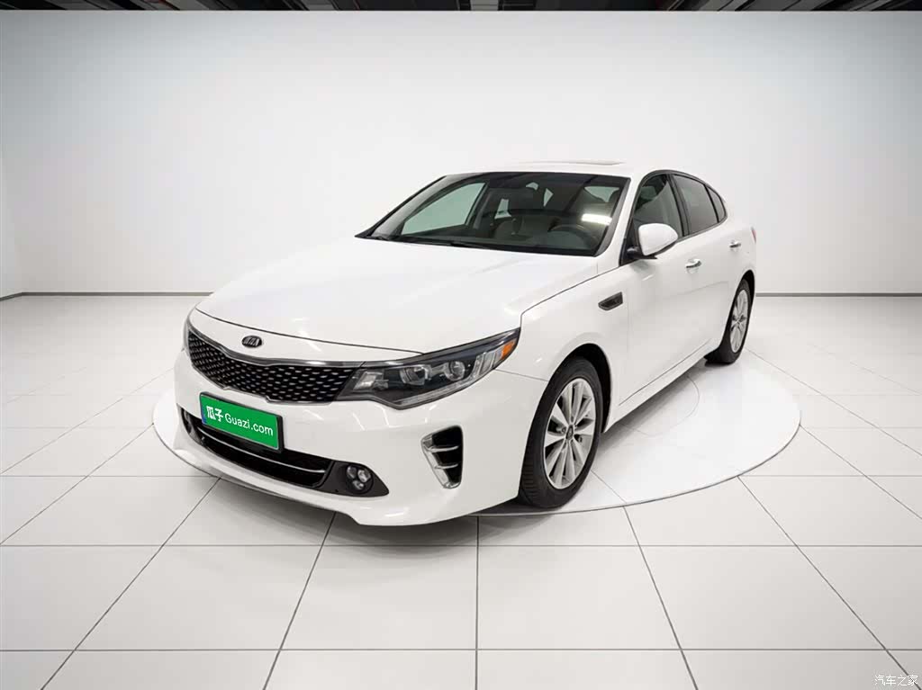Kia K5, 2017 2