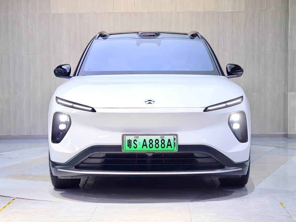 NIO ES6