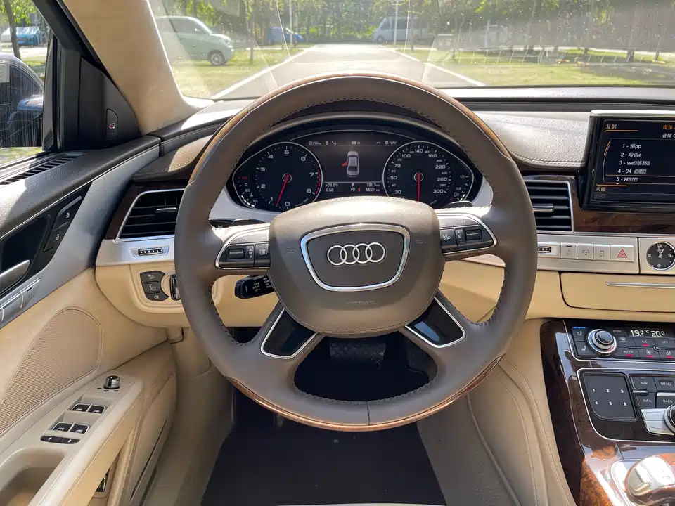 Audi A8