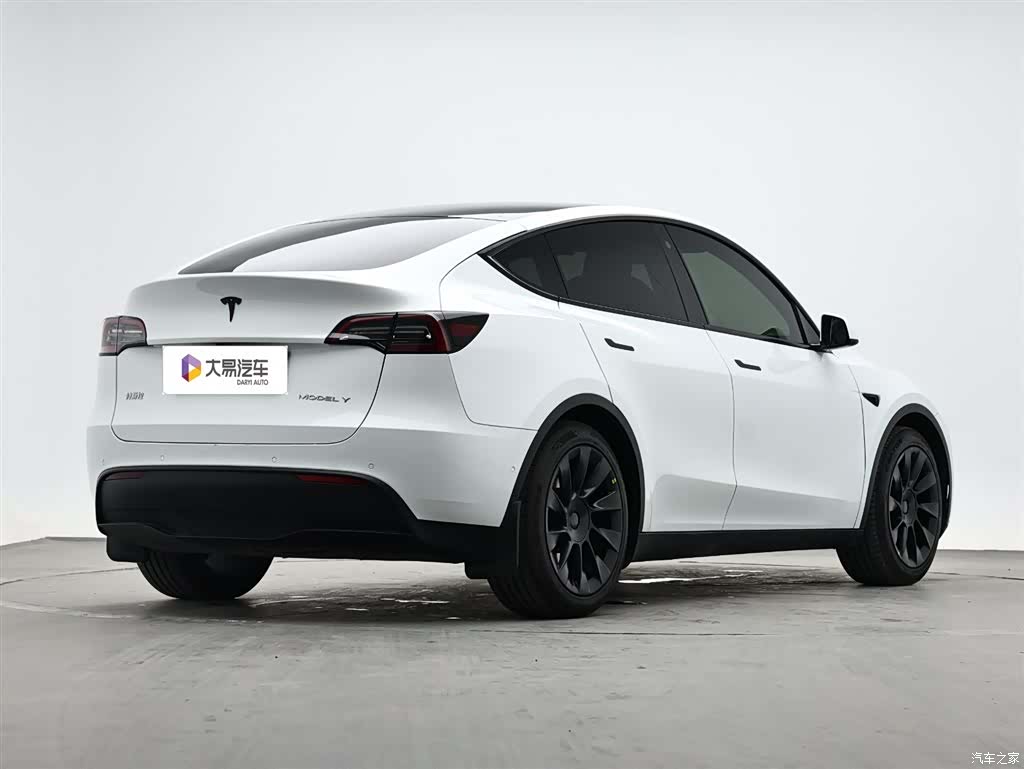 Tesla Model Y, 2023 3