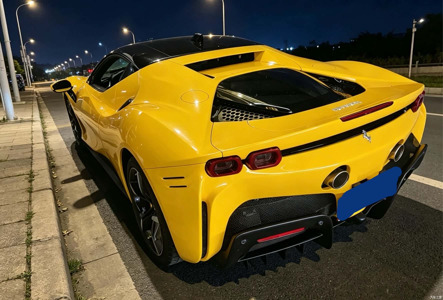 Ferrari SF90, 2022 7