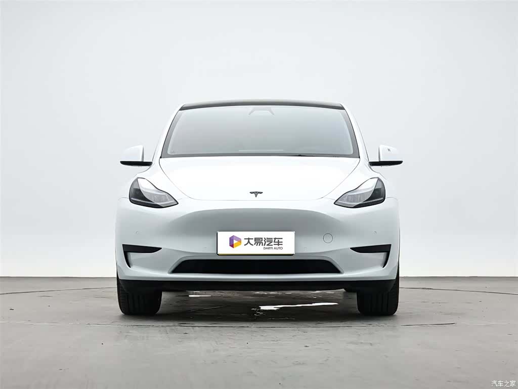 Tesla Model Y, 2023 2