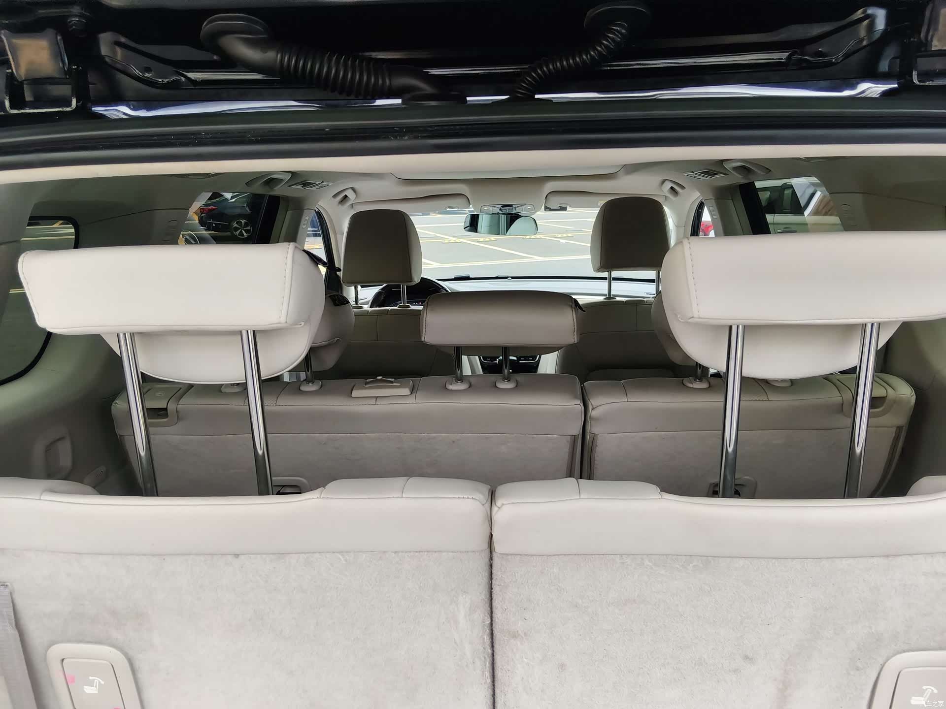 Trumpchi GS8, 2017 17