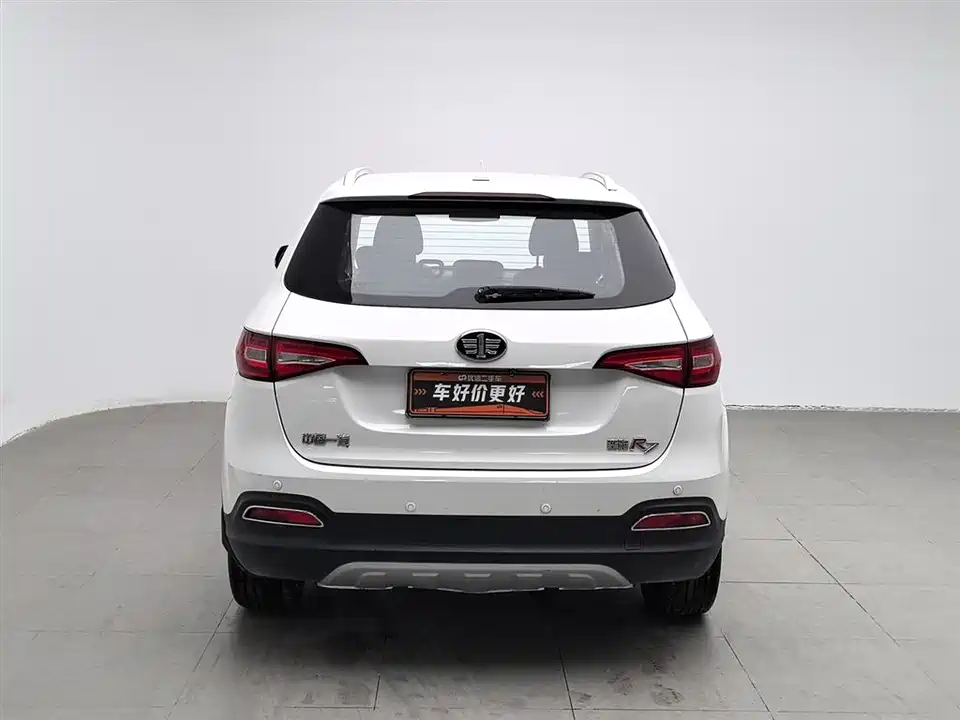 FAW Xenia R7