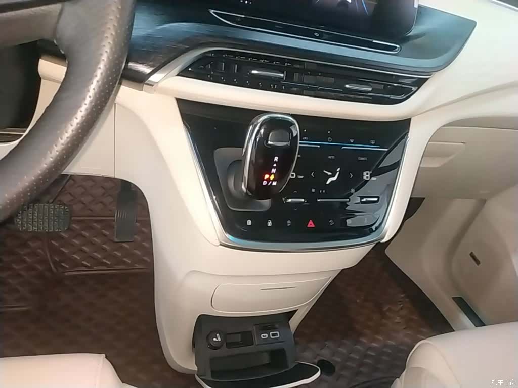 Buick GL8, 2023 14