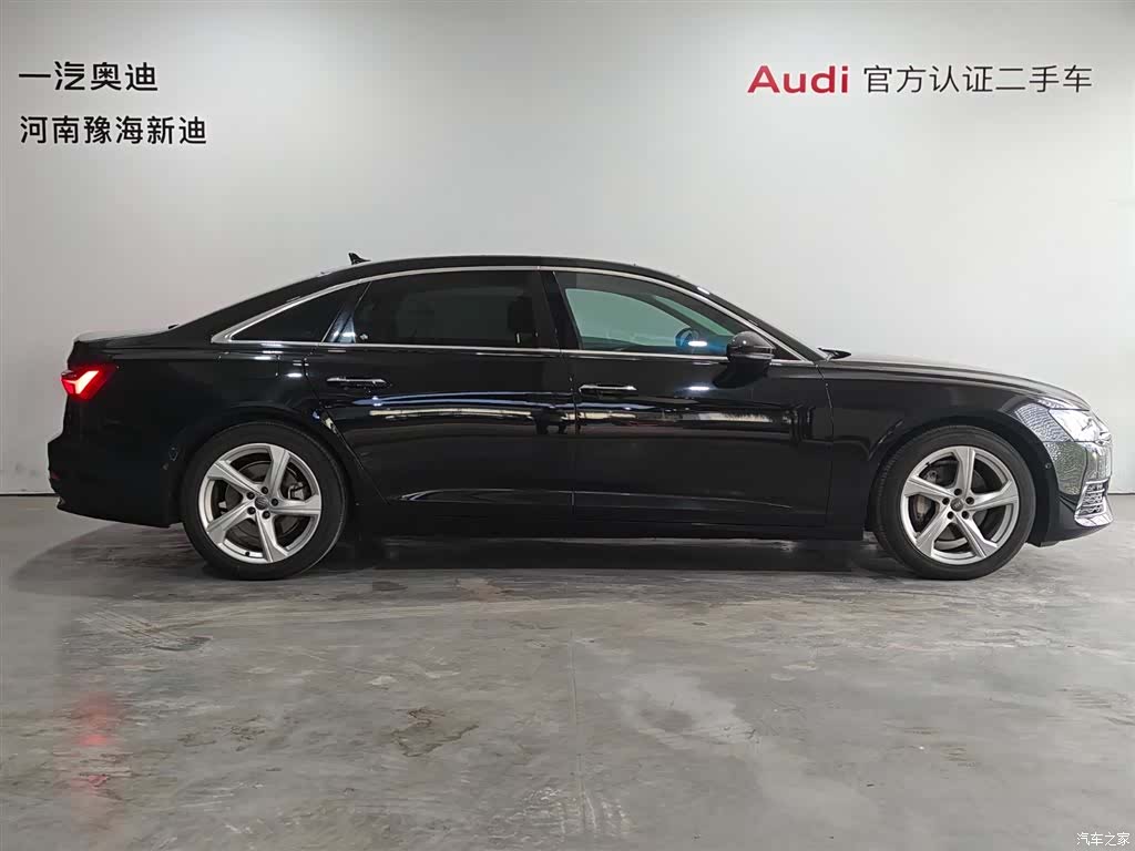 Audi A6L, 2021 3