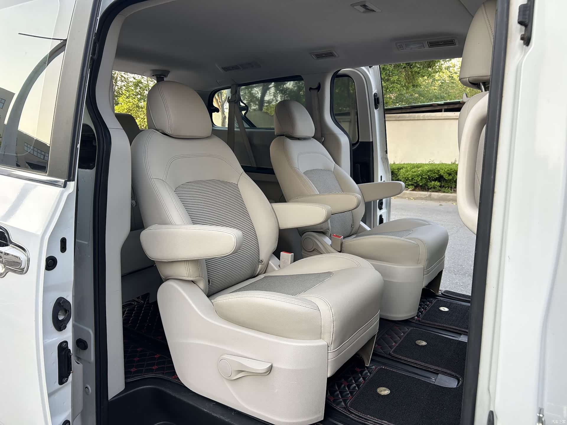 Maxus G10, 2016 12