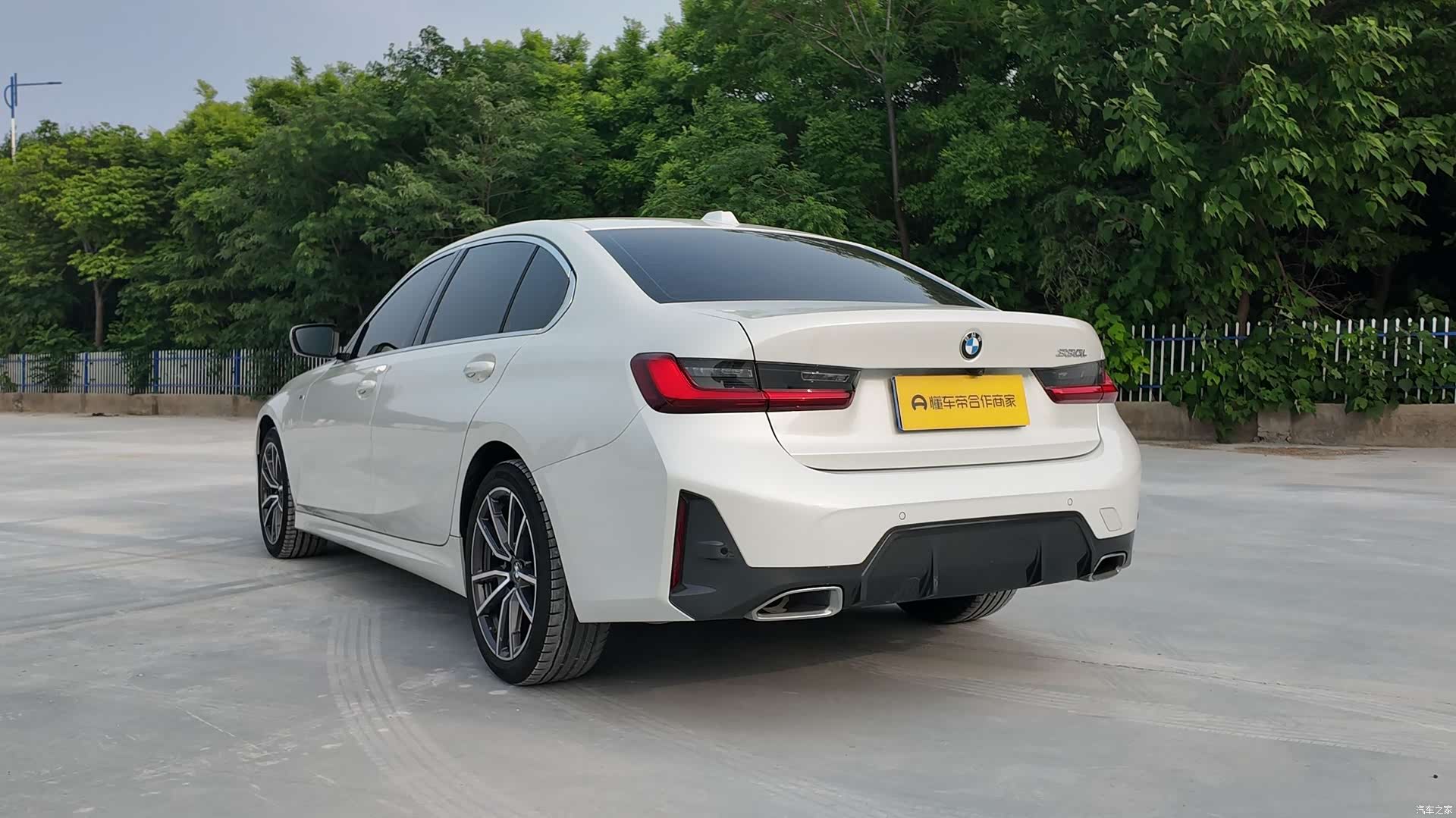BMW 3 Series, 2023 все фото