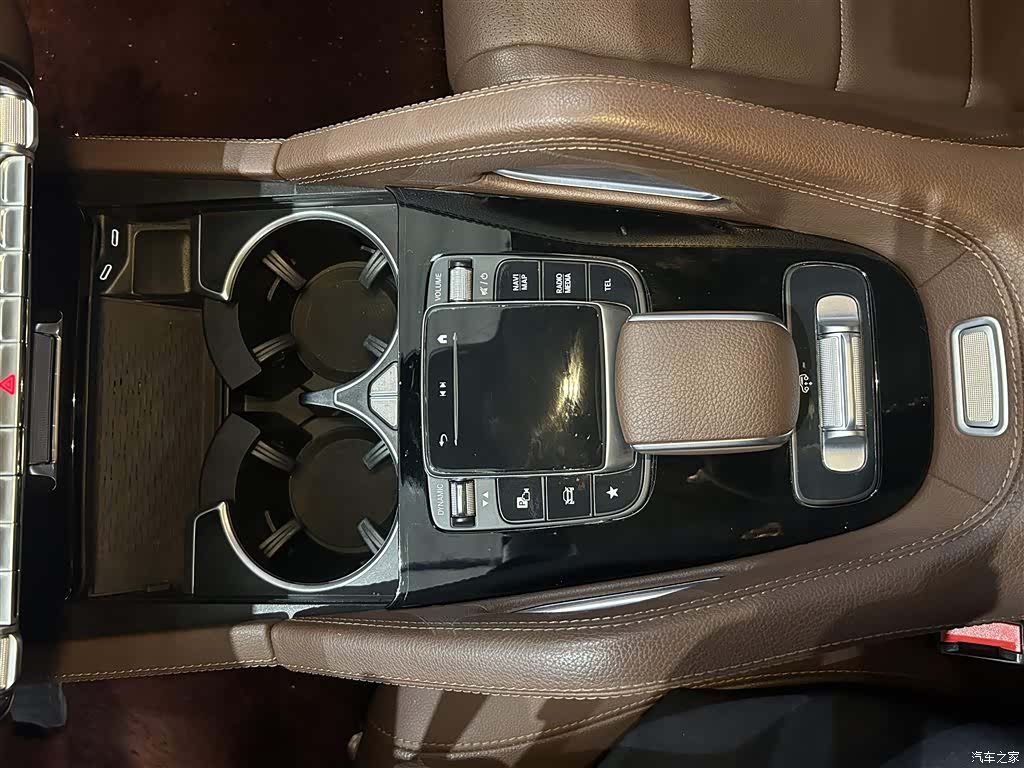Mercedes-Benz GLS, 2024 10