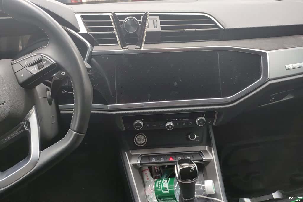Audi Q3, 2022 13