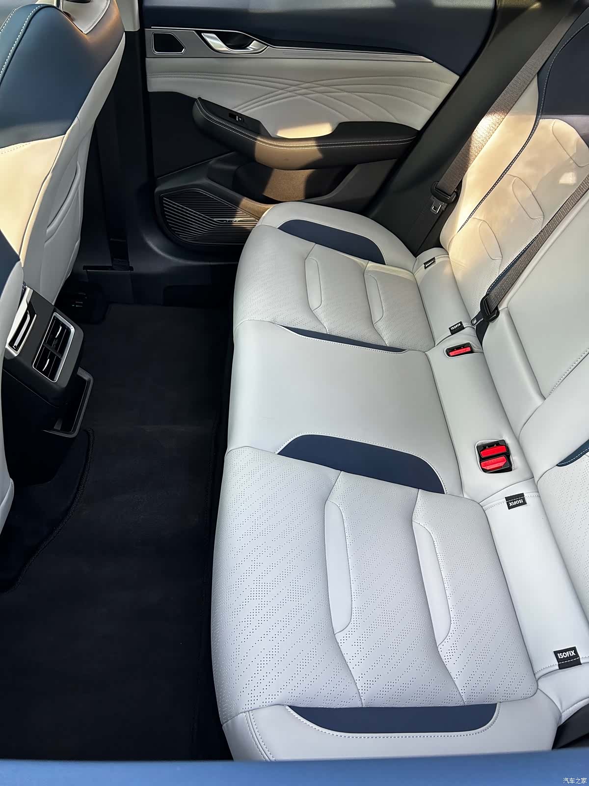 Geely Preface, 2024 13