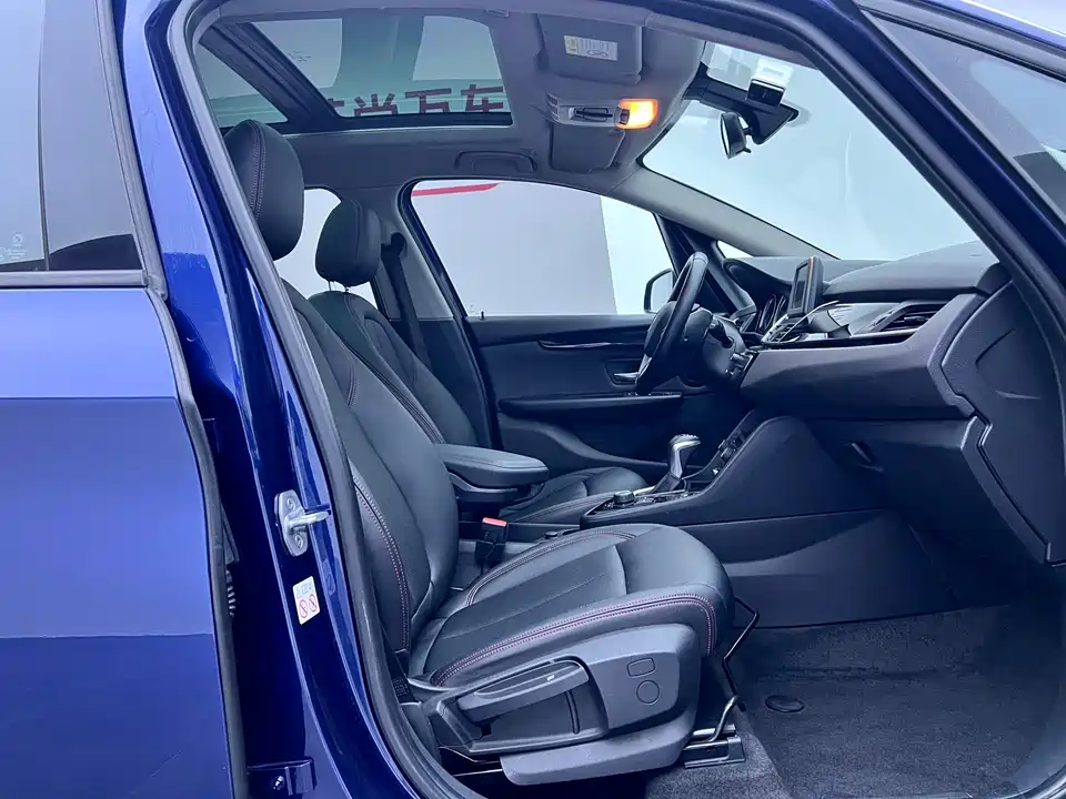 BMW 2 series station wagon